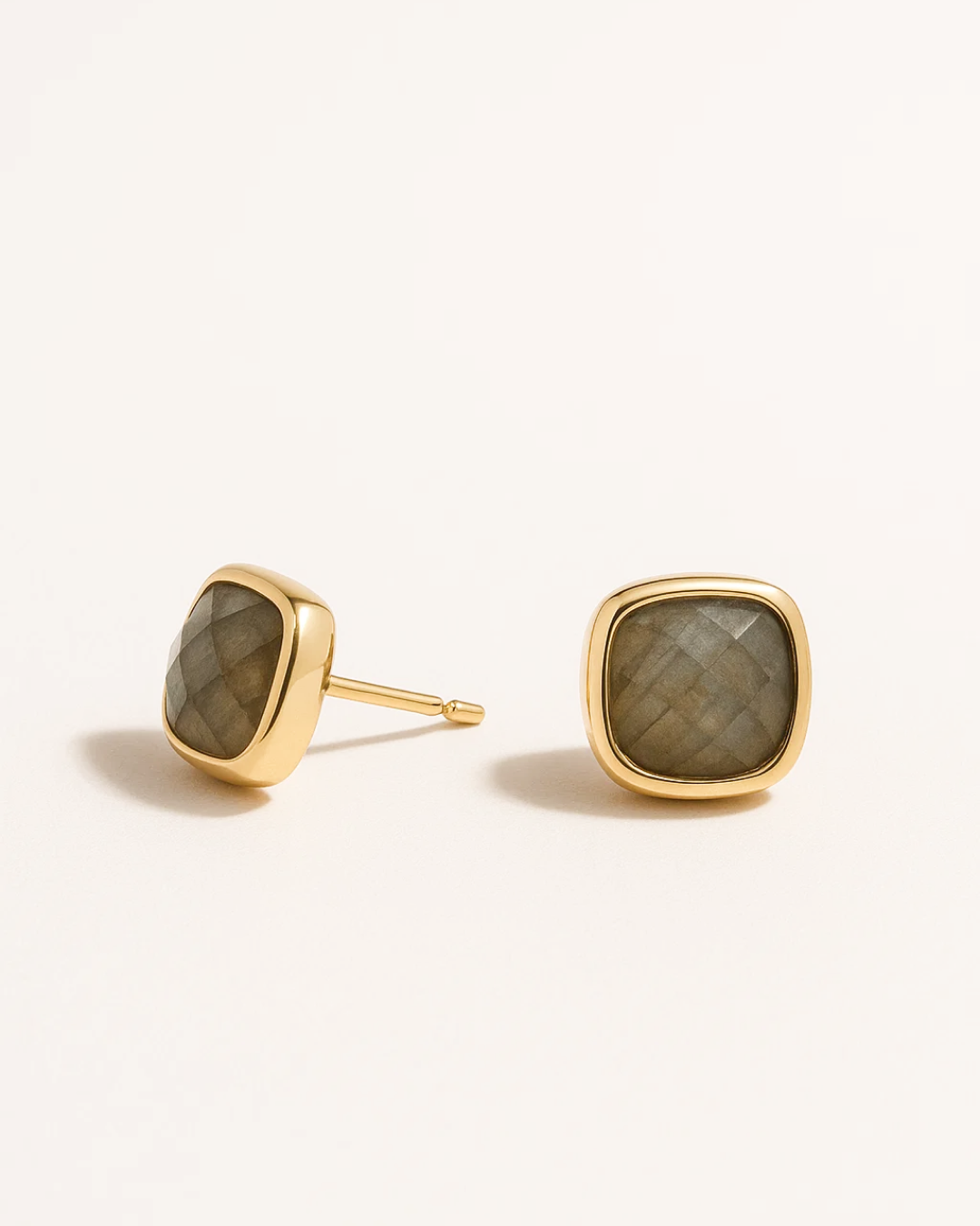 Arianna – Cushion Gem Studs