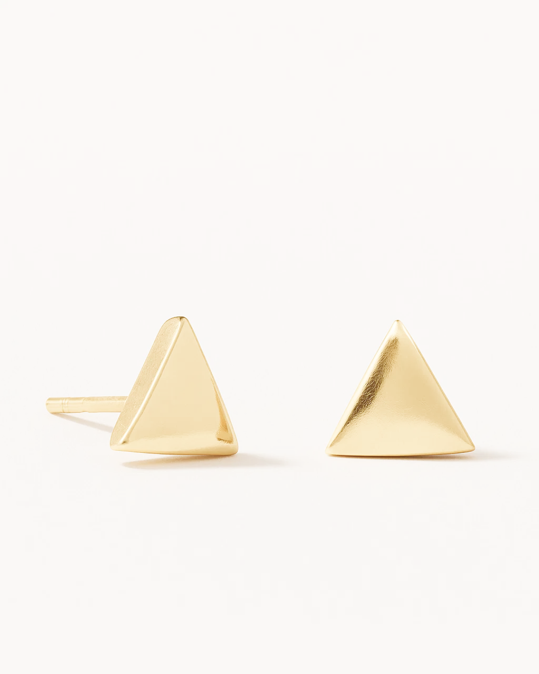 Keyla – Geometric Triangle Ear Stud