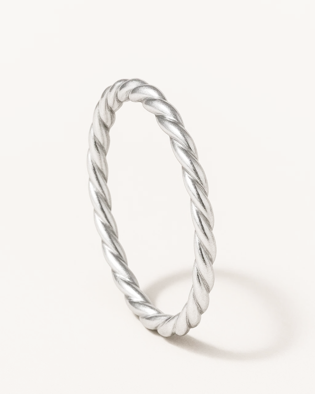 Leandra – Twisted Grace Ring