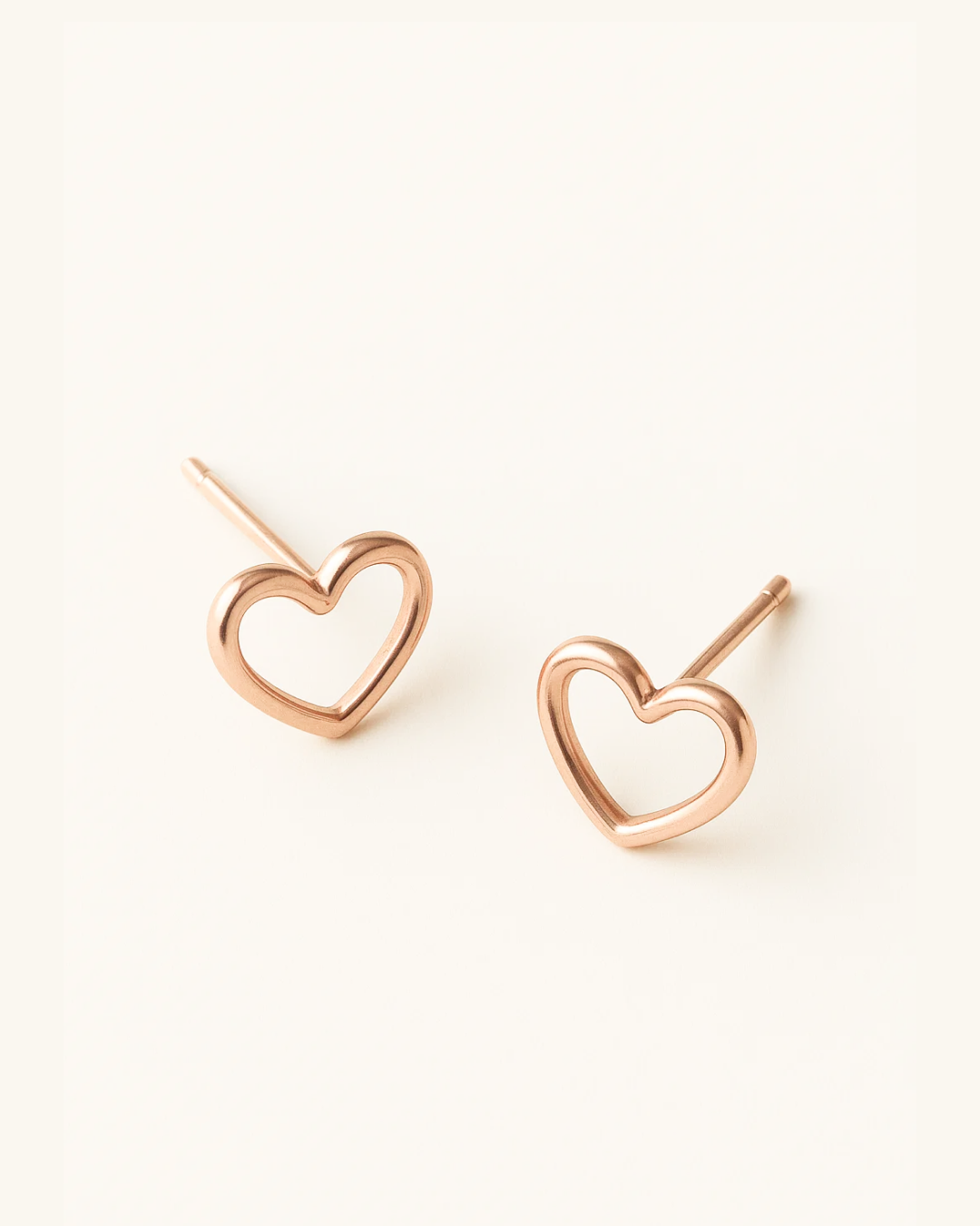 Amelie – Open Heart Earrings