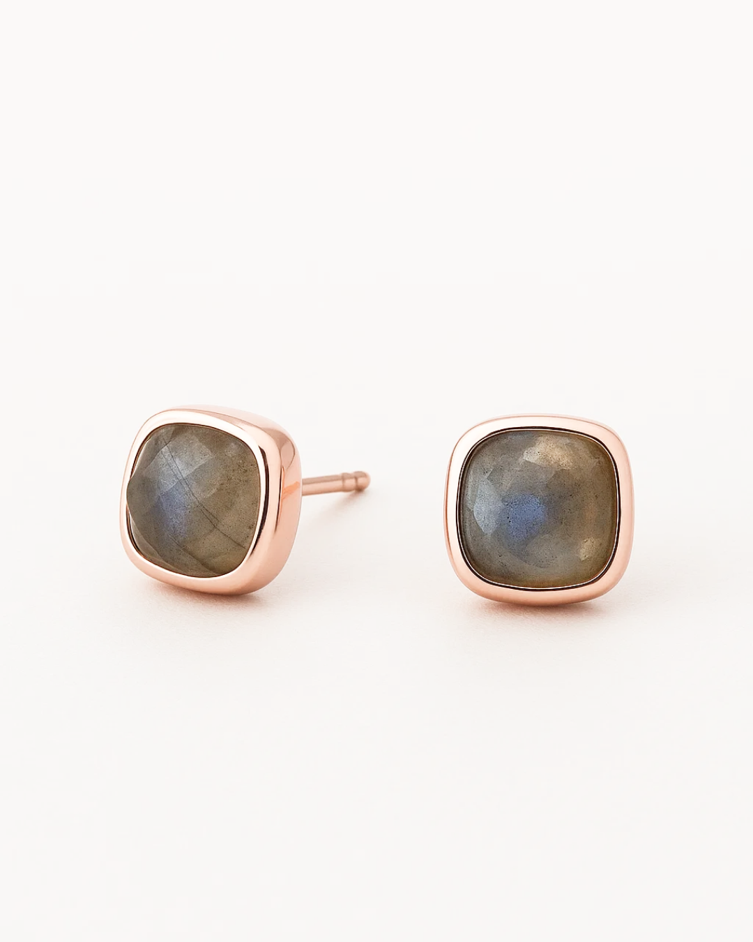 Arianna – Cushion Gem Studs