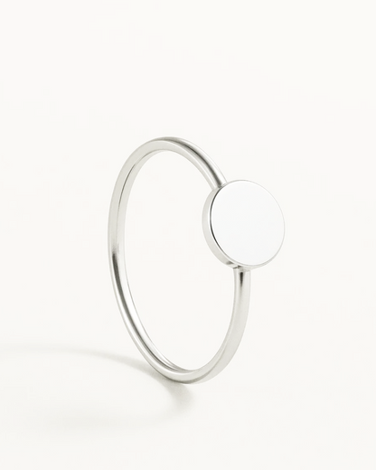 Carla – Circle of Calm Ring