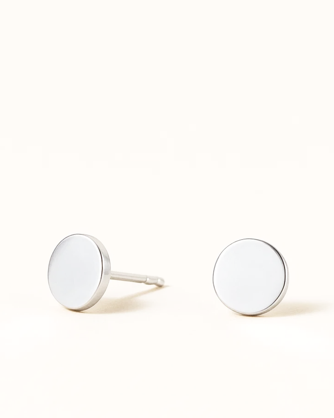 Carla – Circle of Calm Ear Studs