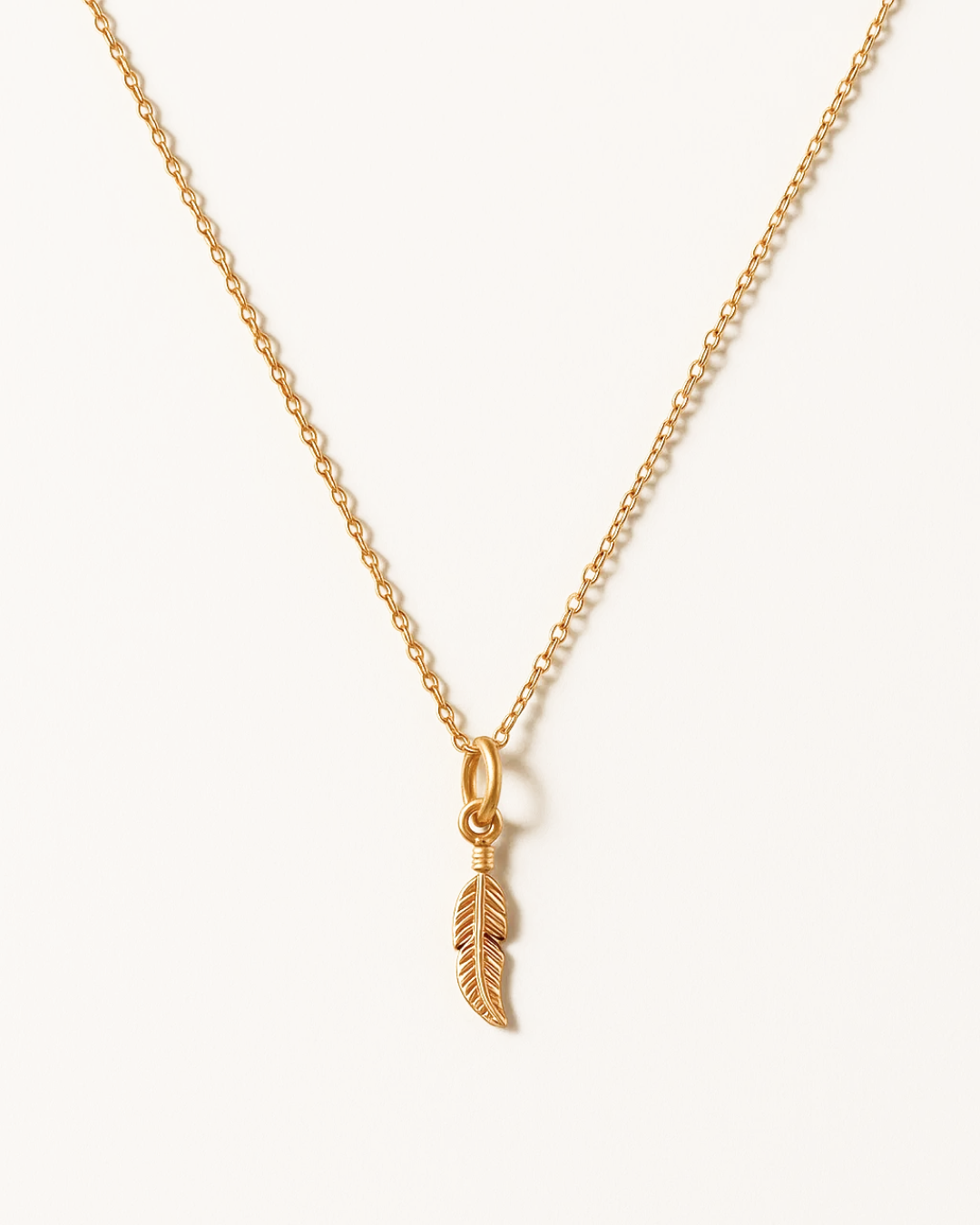 Lamai – Feather Pendant Necklace
