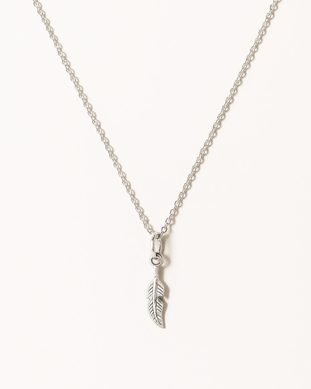 Lamai – Feather Pendant Necklace