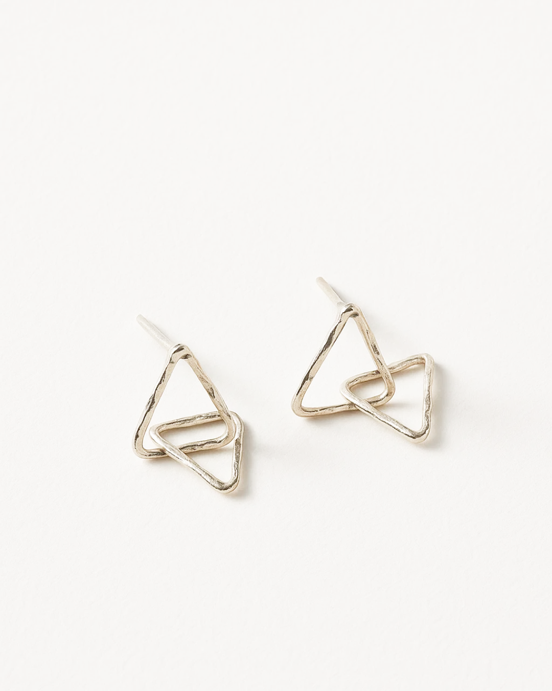 Lea – Minimalist Triangle Earrings