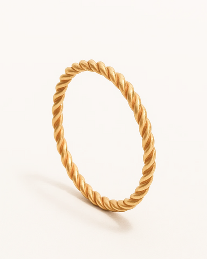 Leni – Delicate Twist Ring