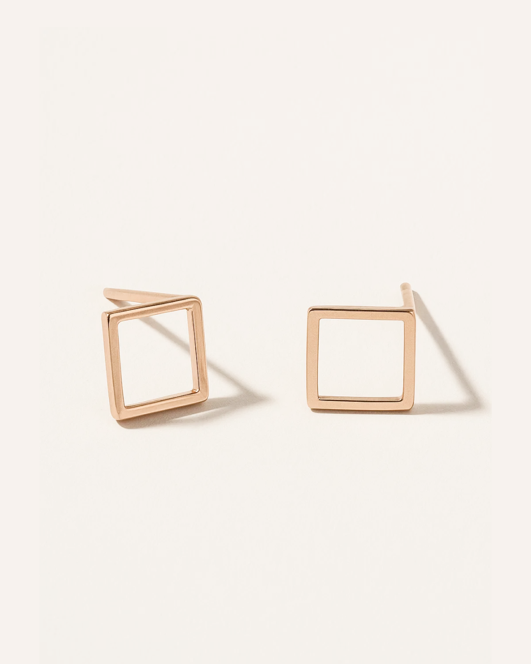 Lotta – Geometric Clarity Earrings