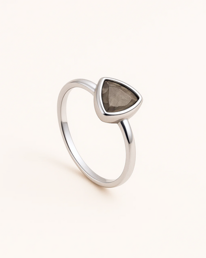 Athena – Triangle Gem Ring